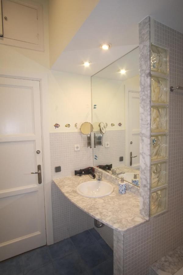 Lovely Apartment At Park Gueell Barcelona Zewnętrze zdjęcie